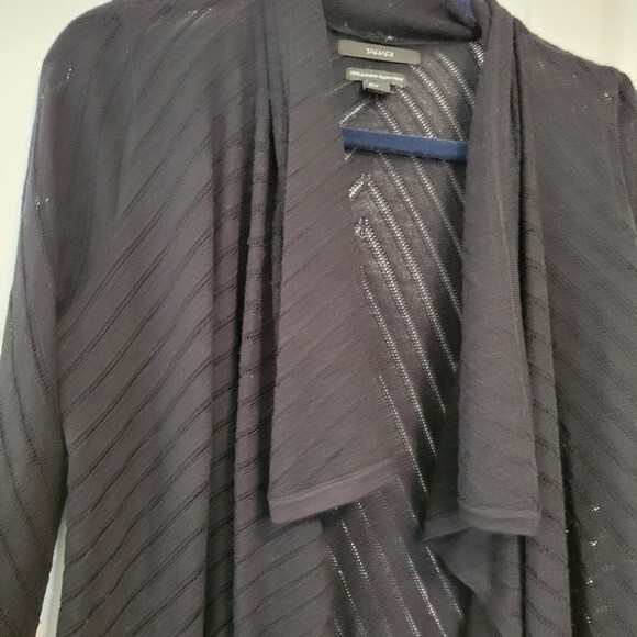 Tahari Merino Wool Black Draped Cardigan Sweater Size Medium - Picture 3 of 5